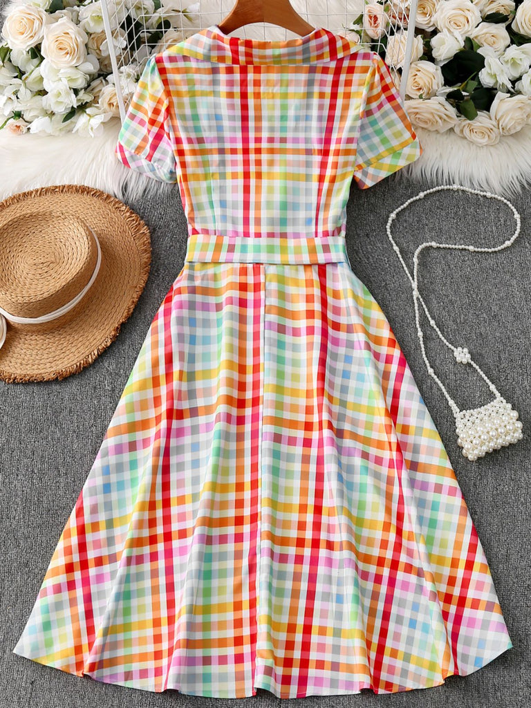 Mehrfarbiges 40er Kleid mit Kurzarm und Karo