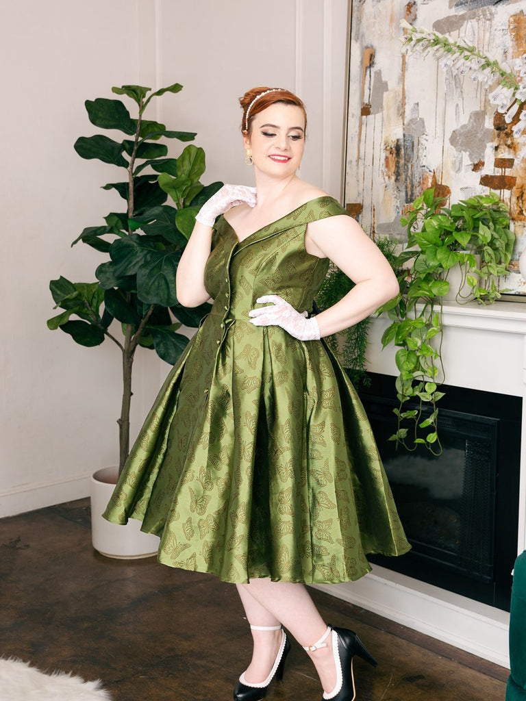 1950ER GRÜNES SCHULTERFREIES VINTAGE KLEID