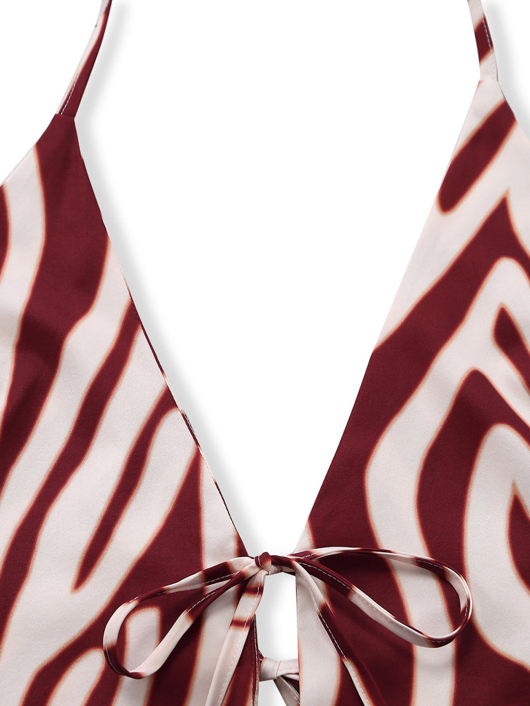 2-teiliges Set: Braunes Neckholder-Top mit tiefem V-Ausschnitt und Streifenmuster im Stil der 1970er Jahre, Shorts mit Kragendetails