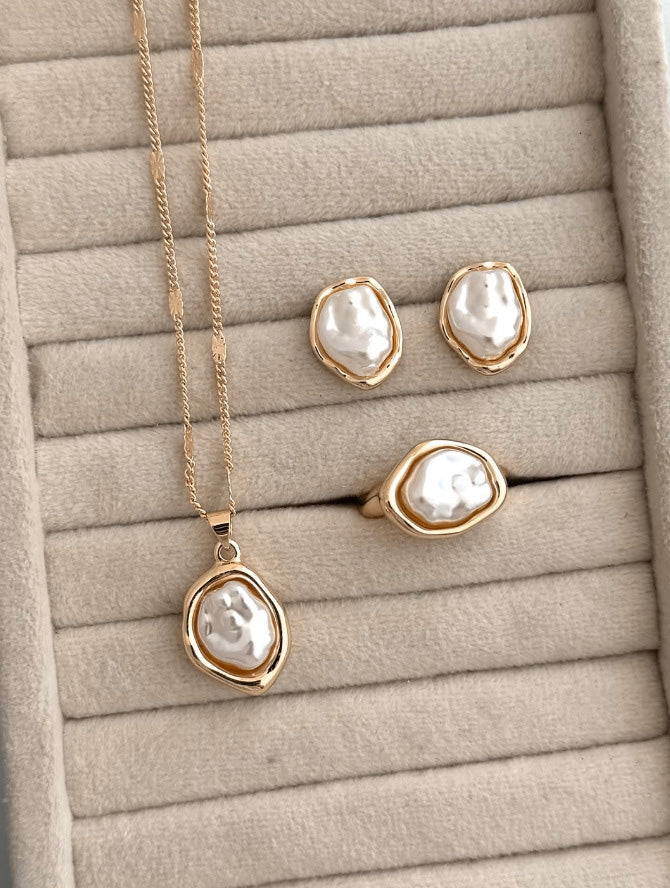Vintage Schmuck mit Perlen und Baroque