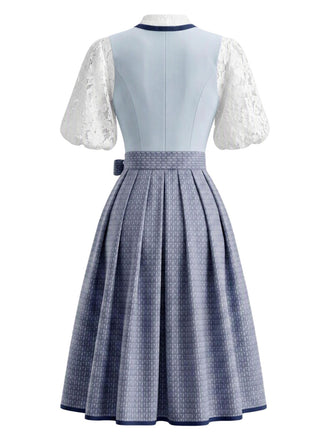 Blaues 50er Kleid mit Schürze und kurzem Top