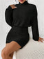 Schwarzes figurbetontes 60er Rippstrickkleid mit Rollkragen