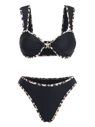 Leoparden-Printes & Schwarzes 50er Bikini-Set mit Besatz und Metall
