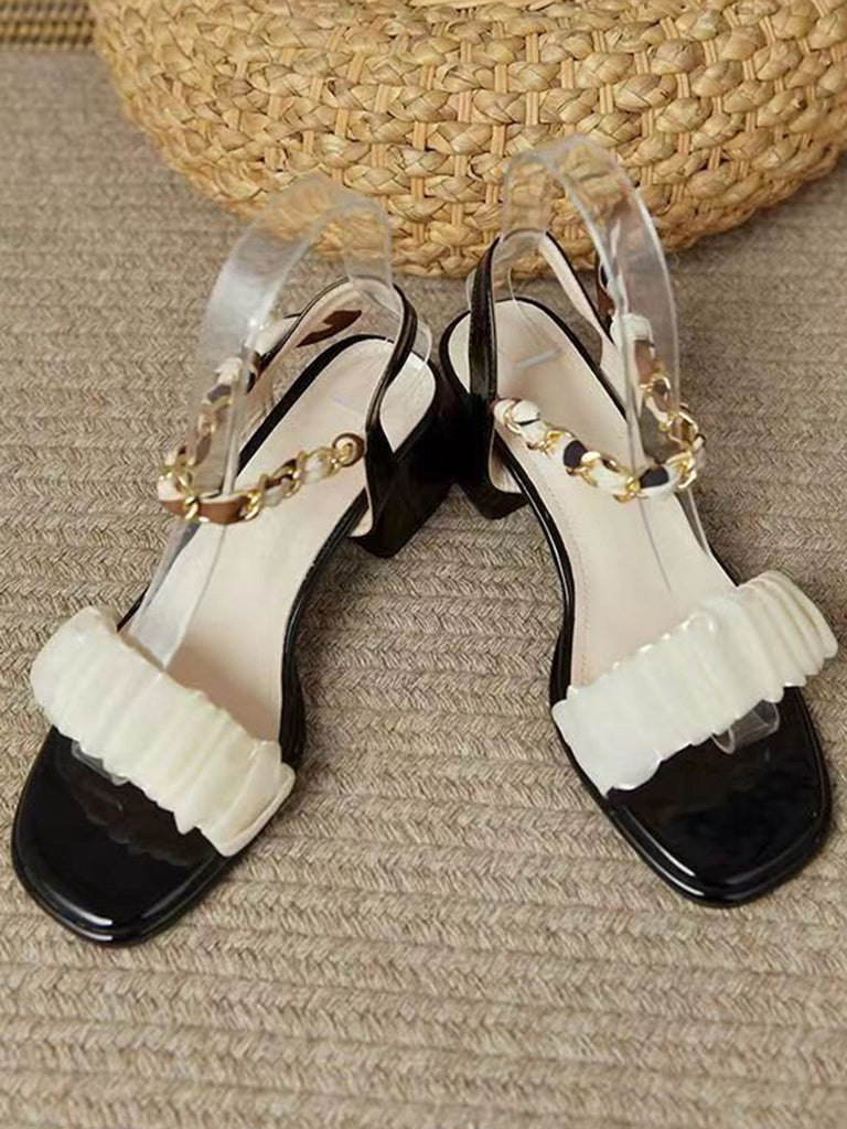 Sandalen mit High Heel und Knöchel in Schwarz & Weiß