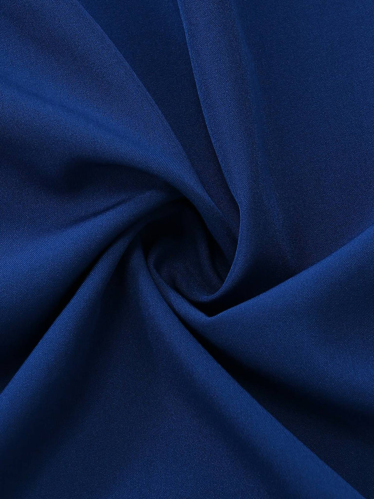 Nahaufnahme eines blauen Stoffs mit Wirbelmuster