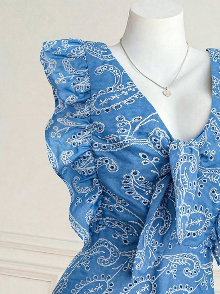 Blaues 70er Minikleid mit V-Ausschnitt und Rüschen