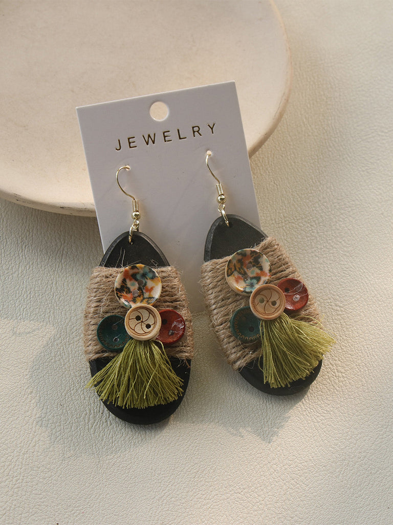 Boho Ohrringe mit Quaste und Knopf