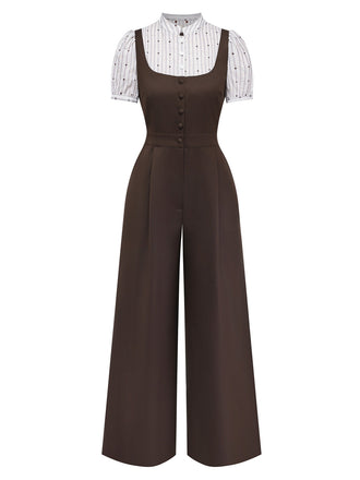 Brauner Jumpsuit mit weißer Bluse auf weißem Hintergrund