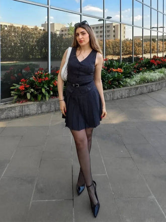 2PCS Dunkelgrau 1960er Nadelstreifen Top & Plissiertes Rock