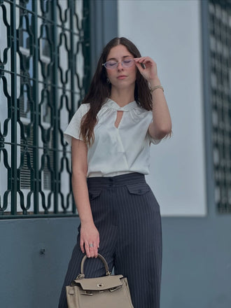 2PCS 1930er Weiß Satin Bluse & Grau Nadelstreifen Hosen