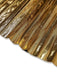 Nahaufnahme der gold- und silberfarbenen Metallic-Stoffstruktur
