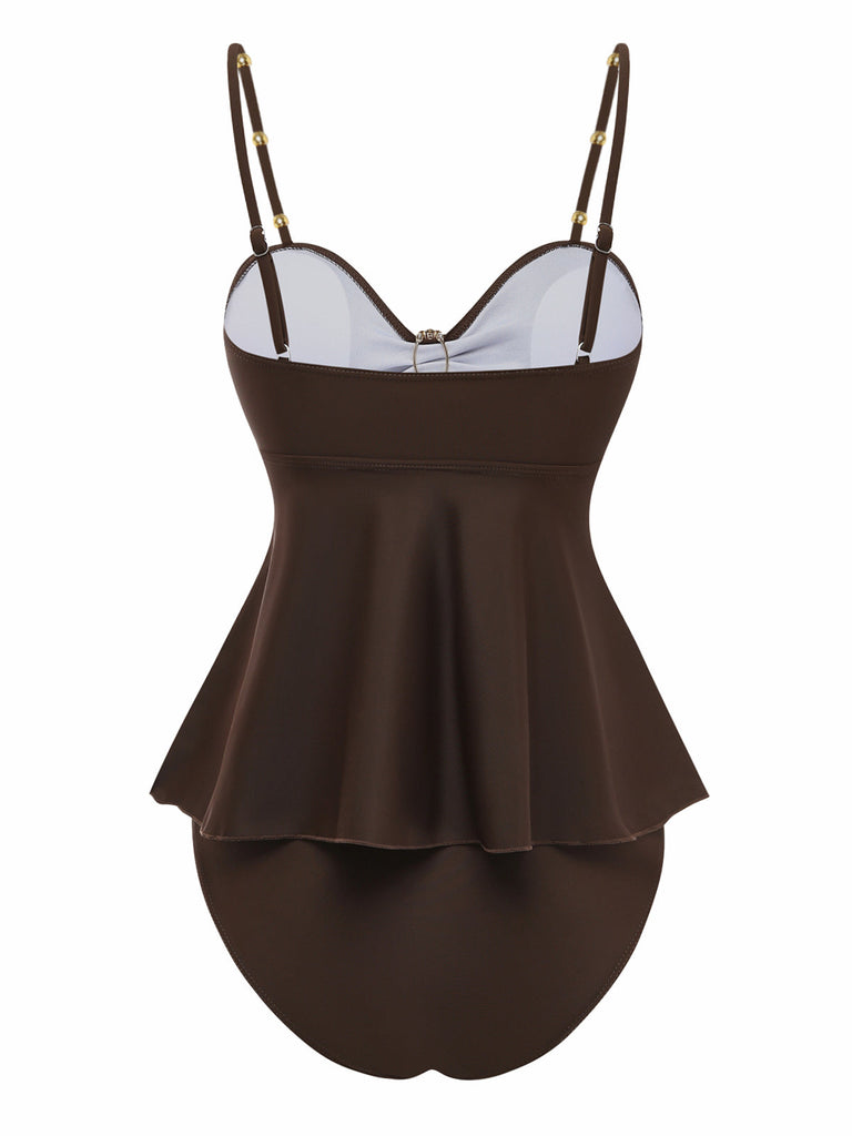 Dunkelbrauner, einfarbiger Tankini im Stil der 1950er Jahre – Vintage-Mode, Retro-Stil