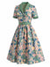 Hellblaues 50er Kleid mit Blumen und Kerbe