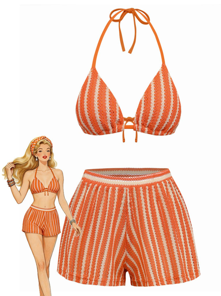 Orange-weiß gestreiftes Bikini-Set mit passender Shorts auf weißem Hintergrund
