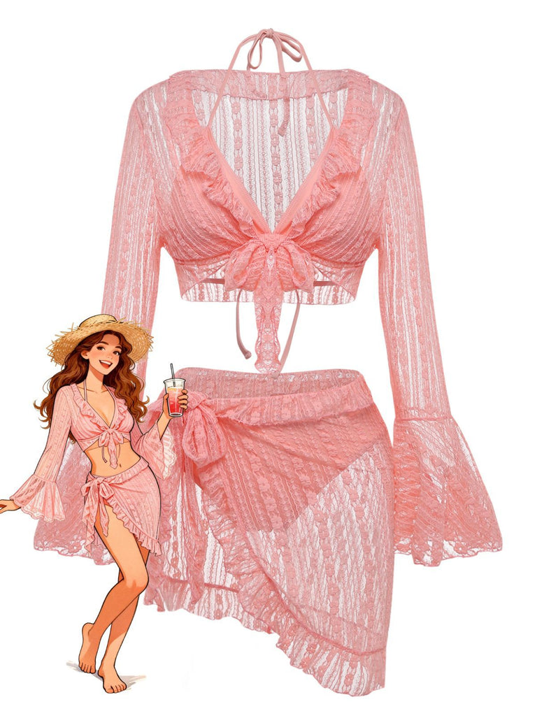 Ein pinkfarbenes 3-teiliges Bademodenset bestehend aus einem Triangel-Bikini-Oberteil, einem hochgeschnittenen Höschen und einem passenden Strandkleid mit Glockenärmeln aus Spitze.