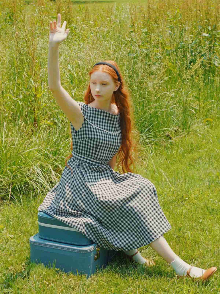 Schwarz 1950er Gingham Plaid Spitze Trim Gürtel Kleid