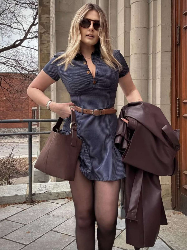 Blau 1970er Nadelstreifen Plissiertes Hemd Kragen Kleid