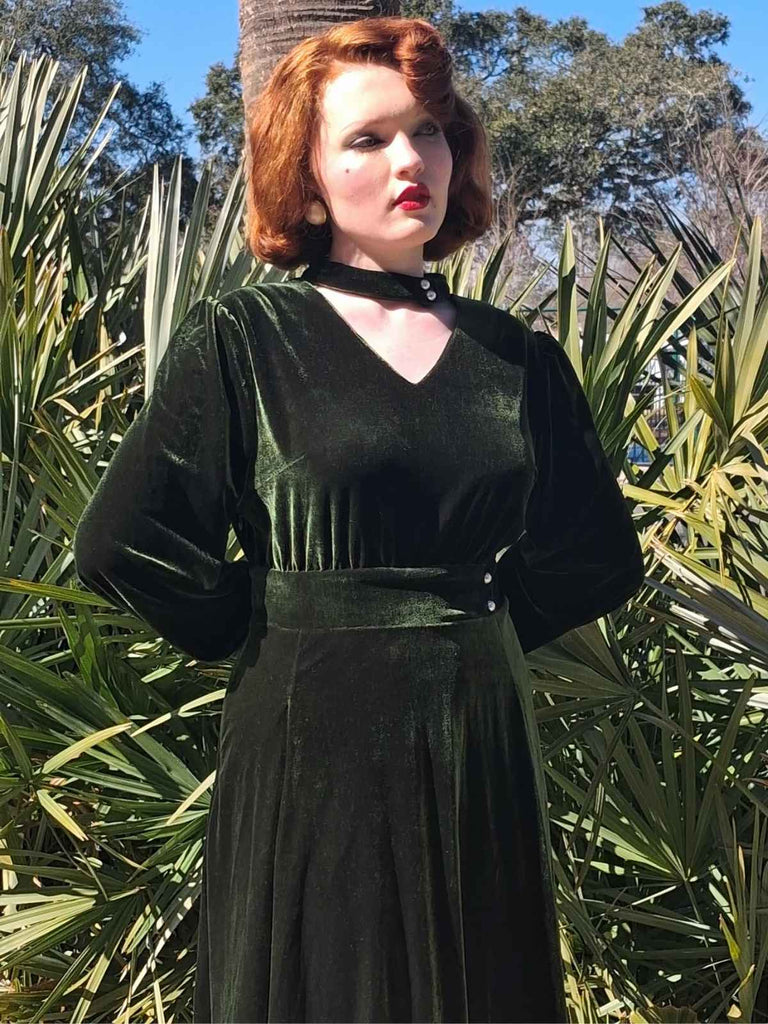 Grün 1950er Schlüsselloch V-Ausschnitt Perle Samt Kleid
