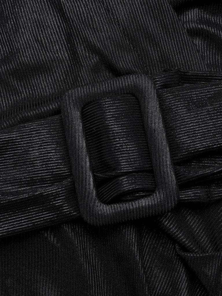 Schwarz 1960er Kunst Leder Gürtel Feder Ärmel Kleid