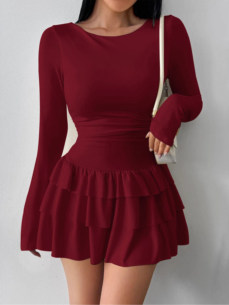 80er Minikleid mit Taillenraffung und gestuftem Rüschensaum