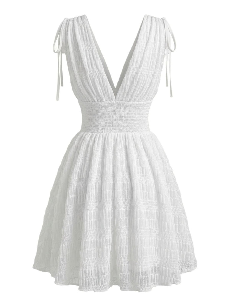 White 1950er Plunging Gesmokt Waist Textured Abwesenheits Kleid