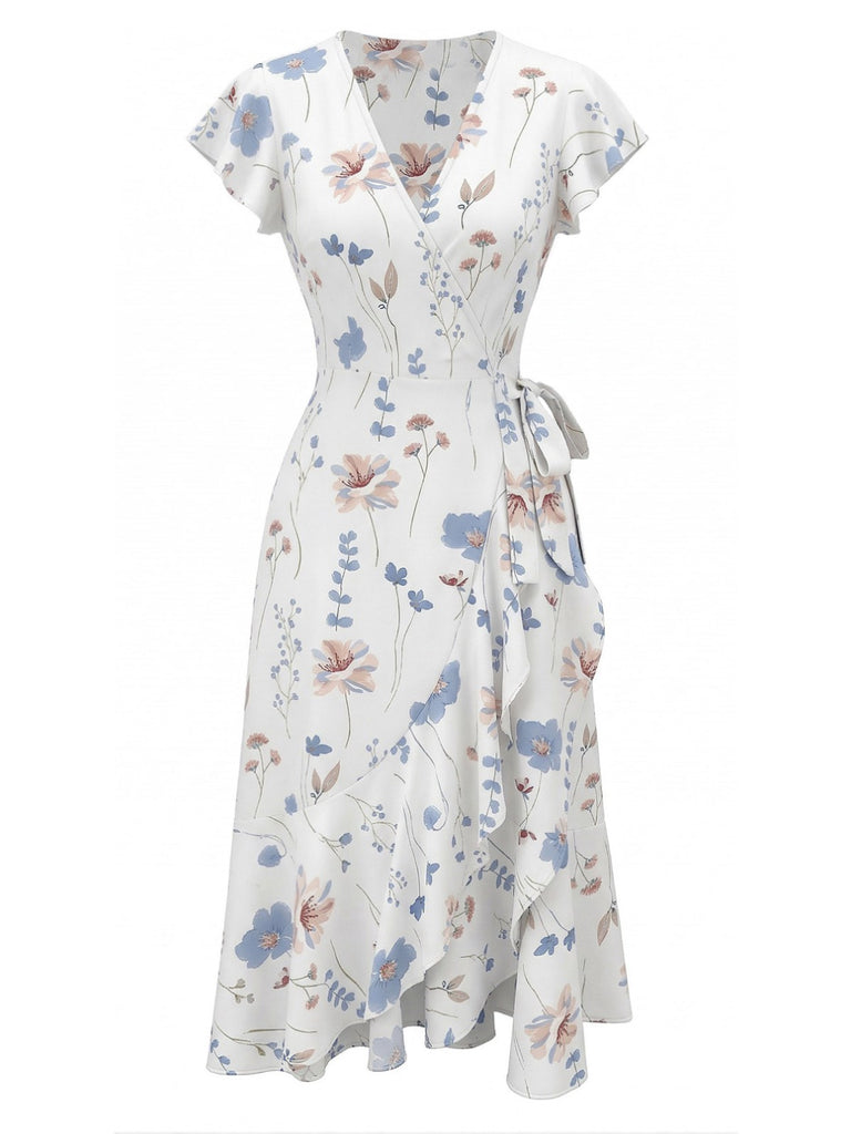 Weißes 40er Wickelkleid mit Flatterärmel und Blumen-Print