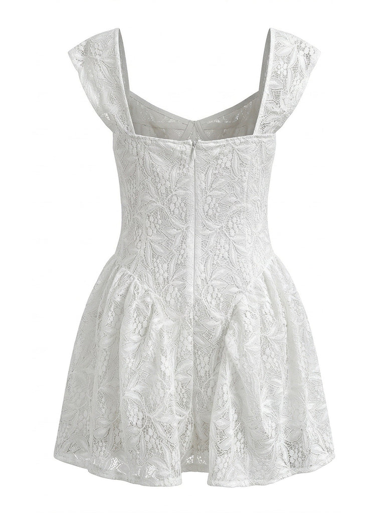 Weißes 50er Kleid mit Flügelärmel und Spitze