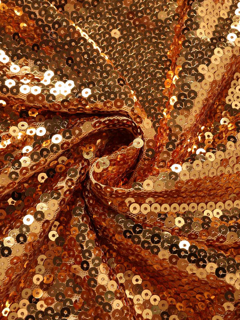 Goldenes 20er Kleid mit Pailletten und Fransen