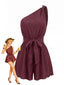 Purpurroter 50er One-Shoulder-Romper mit Gürtel und Struktur