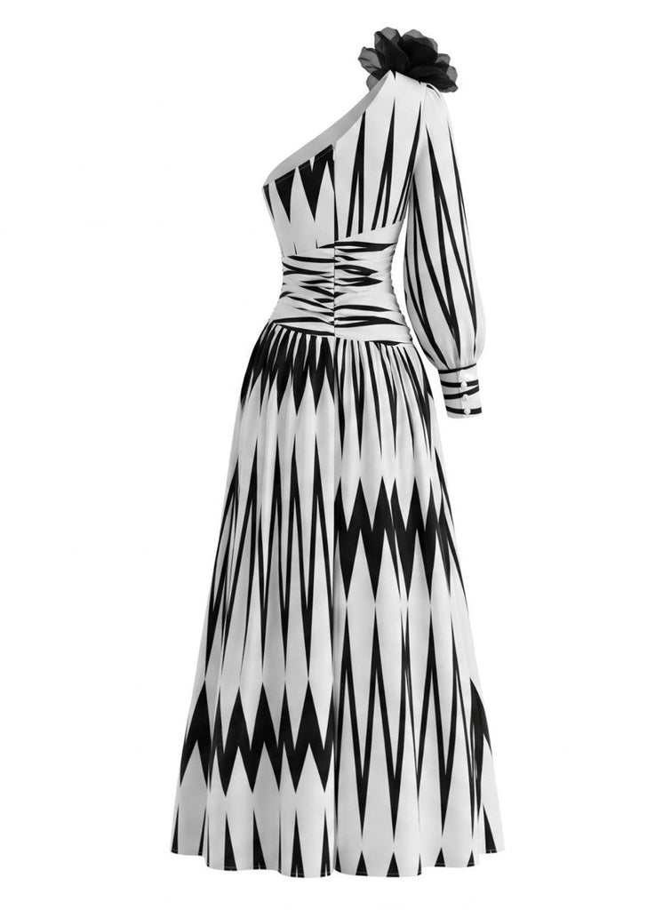 70er Maxikleid mit One-Shoulder und Blumen