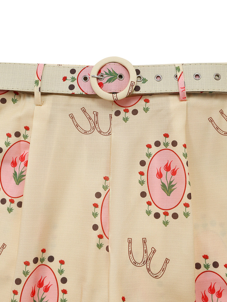 Elfenbeine 50er Shorts mit Puffärmel und Blumen
