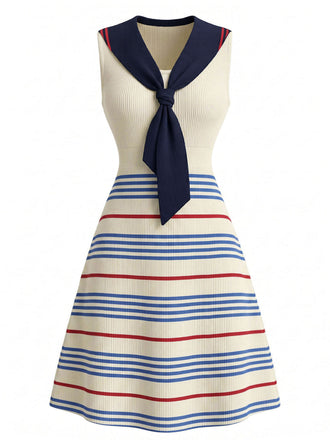 Cremefarbenes 70er Sailor Strick-Kleid mit Streifen
