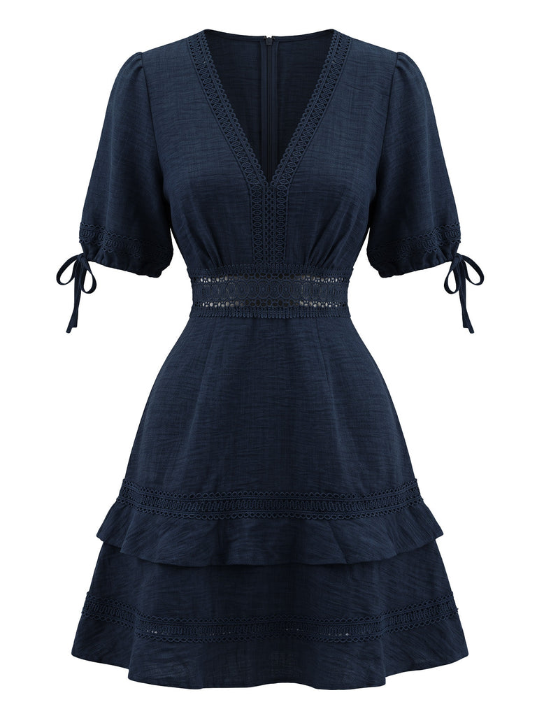 70er Kleid mit Cut-out und Spitze