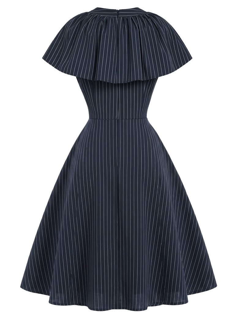 Tiefblaues 50er Kleid mit Nadelstreifen und Capelet