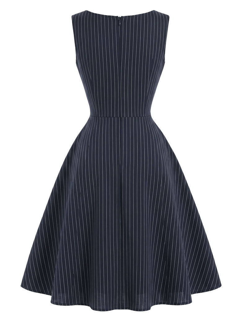 Tiefblaues 50er Kleid mit Nadelstreifen und Capelet