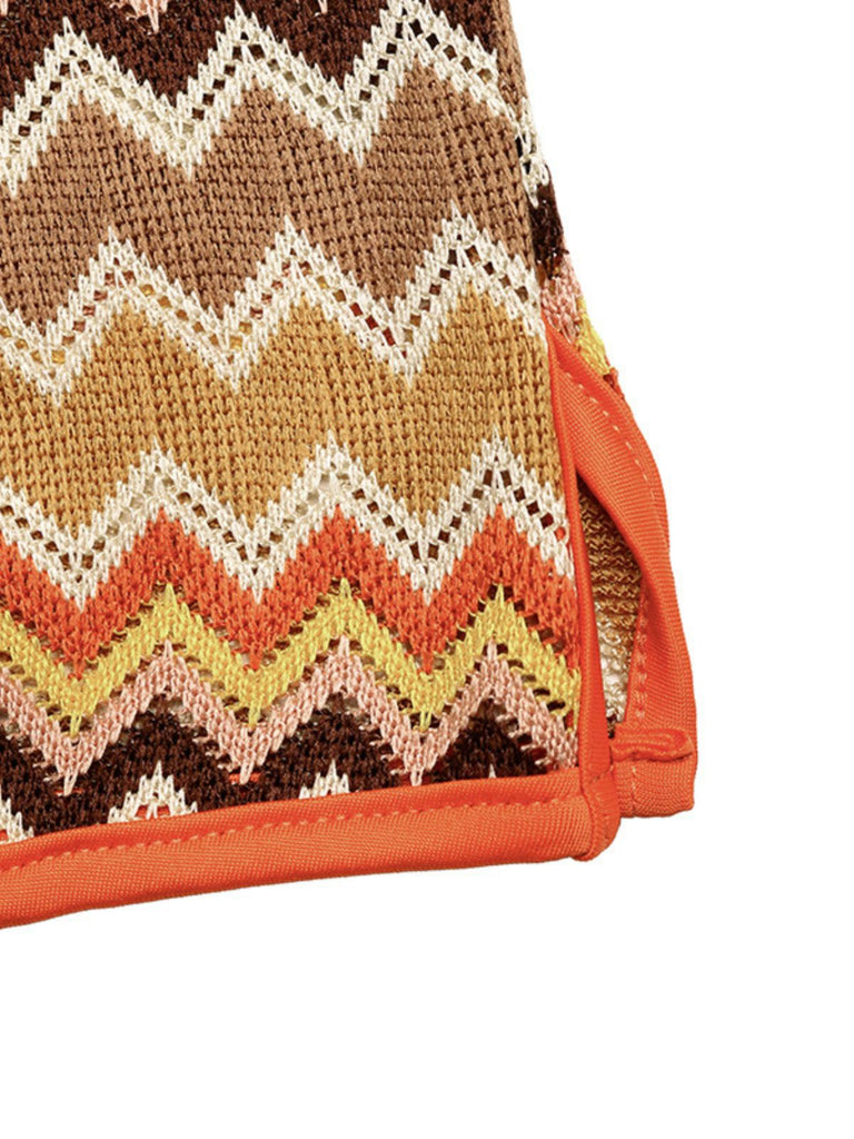 60er Strick-Top & Shorts mit Chevron und Tank