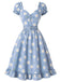 Hellblaues 50er Kleid mit Herzausschnitt und Blumen
