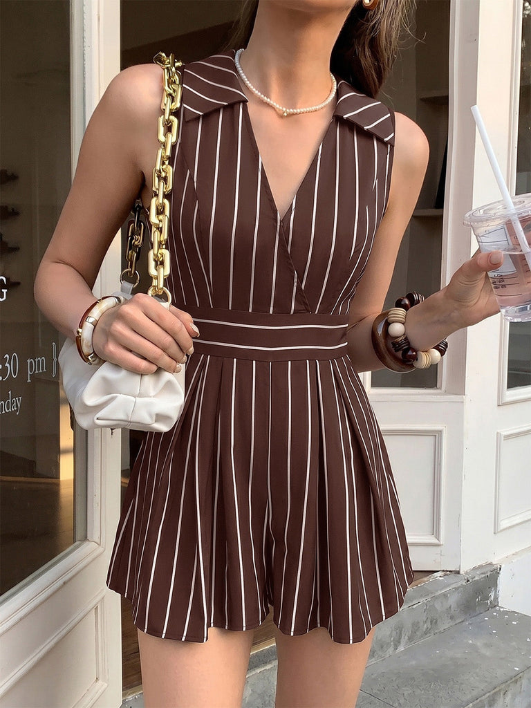 Brauner 50er Ärmelloses Romper mit Reverskragen und Bindeband