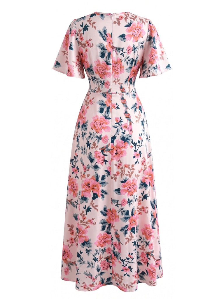 Rosa 50er Wickel-Midikleid mit Blumen und Flatterärmeln