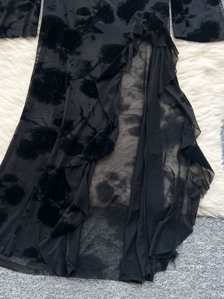 Schwarzes 30er schulterfreies Netzkleid mit Blumen