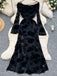 Schwarzes 30er schulterfreies Netzkleid mit Blumen