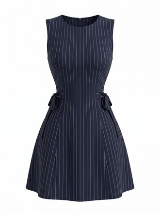 Marineblaues 60er Ärmelloses Kleid mit Streifen und A-Linie