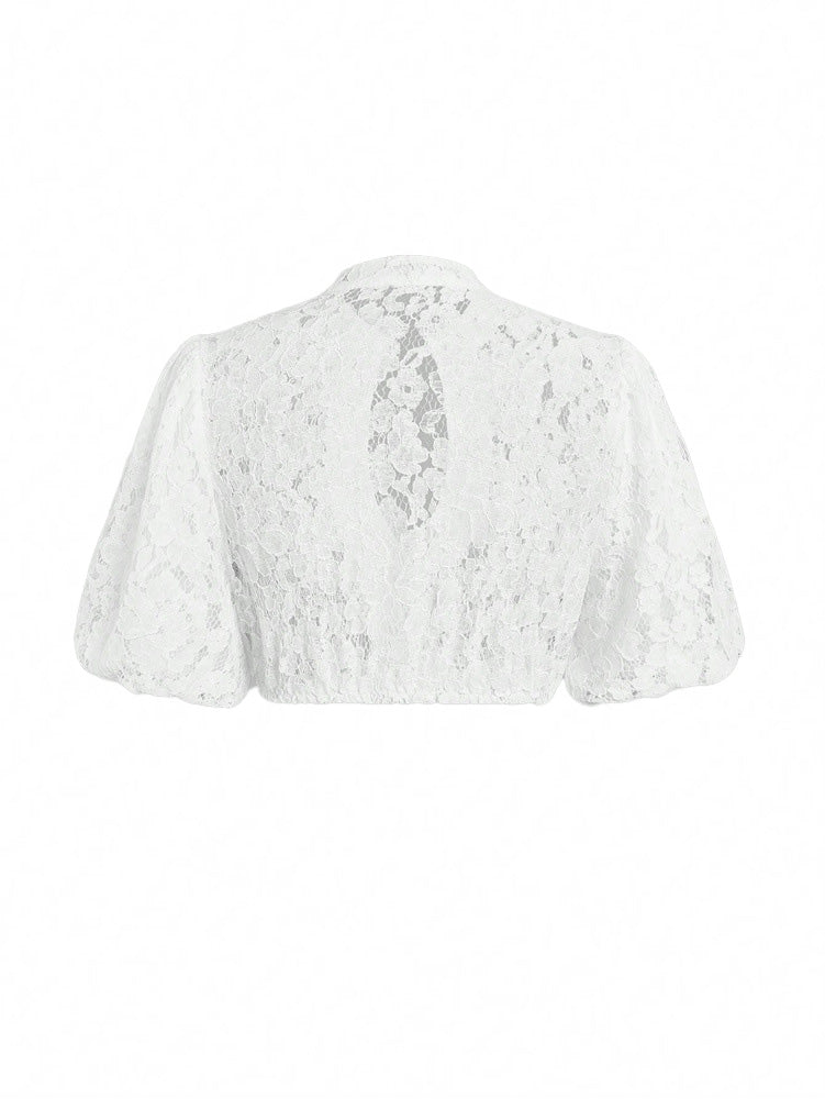 Weiß 50er mit Blumen und Crop-Top