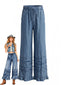Blaue 70er Jeanshose mit weitem Bein und Rüschensaum