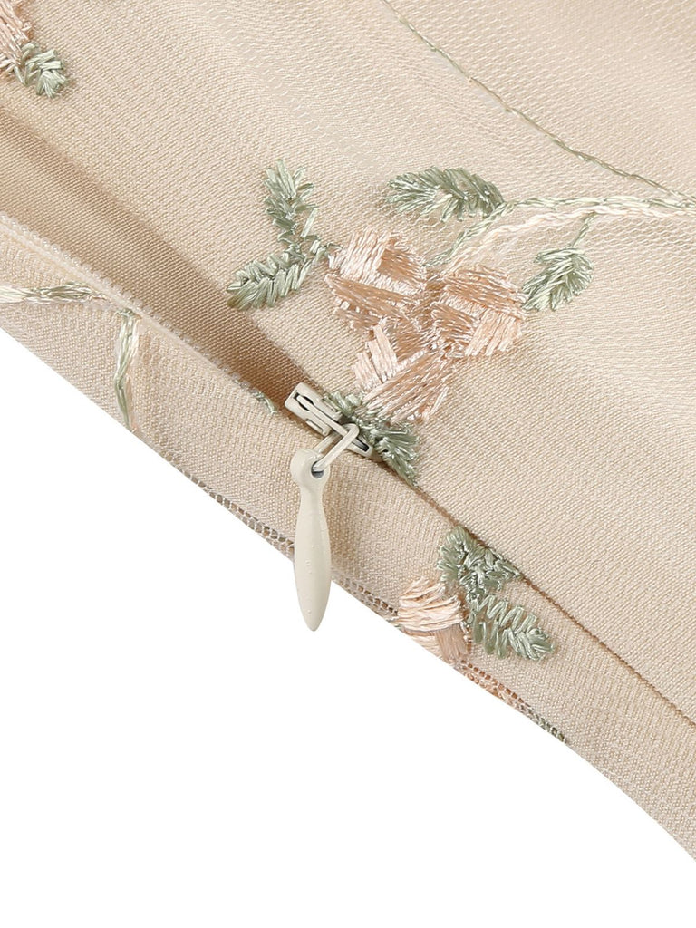 50er Netzkleid mit Blumenstickerei und Neckholder