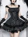 Schwarzes 70er Korsettkleid mit Nadelstreifen und Spitze