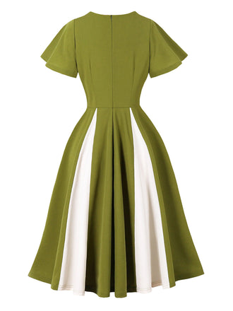 Grünes 50er Swingkleid mit Herzausschnitt und Kontrast