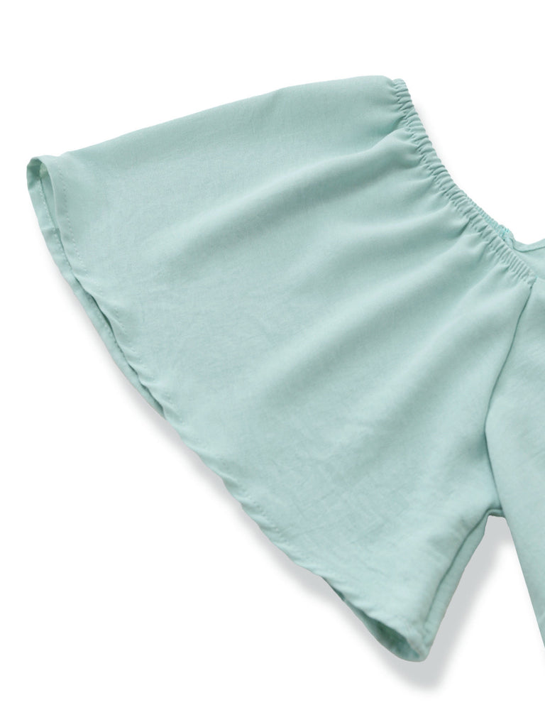 70er Kleid mit tiefem Ausschnitt, Volantärmeln und hoher Taille