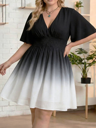 [Übergröße] 50er Chiffonkleid mit Ombre und Smok