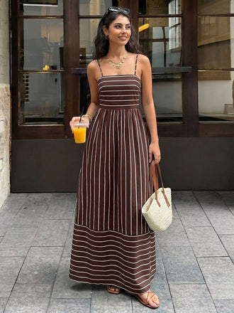 Braunes 30er Maxikleid mit Spaghettiträger und Cut-out